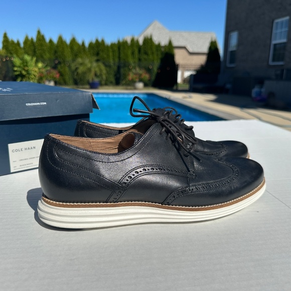 Cole Haan Black Wingtip Oxford Men’s 11 Barely Worn Shoes - Picture 3 of 10